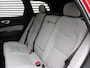 Volvo XC60 2.0 T8 Plug-in hybrid AWD Ultra Dark Automaat / Luchtvering Bowers & Wilkins / Trekhaak / Panoramadak / 21"velgen / Gelaagde zijruiten / Privacy Glass