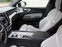 Volvo XC60 2.0 T8 Plug-in hybrid AWD Ultra Dark Automaat / Luchtvering Bowers & Wilkins / Trekhaak / Panoramadak / 21"velgen / Gelaagde zijruiten / Privacy Glass