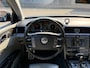 Volkswagen Phaeton 4.2 V8 5p. - KEYLESS - VOL OPIES - NETTE STAAT - RIJDT & SCHAKEL GOED!