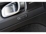 Volvo EC40 Single Motor Extended Range Ultra Europa Black Editon | Google | Long Range | Adaptieve Cruise Control | Panoramadak | Harman Kardon Audio | Warmtepomp | 360 Camera | Getint Glas | Zitverlenging | Stuur-/Stoelverwarming Voor + Achter | DAB | LED Koplampen | Sfeerverlichting | Dodehoekdetectie | 19" LM