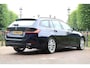 BMW 3-Serie Touring 330e | NL-AUTO! | PERFECTE STAAT! | NAVI | CLIMA | CRUISE | PARK SENS V+A | FULL LED | BTW AUTO! | DEALER OH!