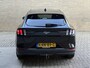 Ford Mustang Mach-E Extended RWD 98 kWh | 95% SOH | Trekhaak afneembaar | Panoramadak | Adaptieve cruise | Lederen bekleding | 360 camera| Dodehoekdetectie | Stoel&stuurverwarming | Apple CarPlay | Bang&Olufsen audio | Elektrische achterklep | Volledig onderhouden