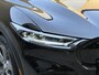Ford Mustang Mach-E Extended RWD 98 kWh | 95% SOH | Trekhaak afneembaar | Panoramadak | Adaptieve cruise | Lederen bekleding | 360 camera| Dodehoekdetectie | Stoel&stuurverwarming | Apple CarPlay | Bang&Olufsen audio | Elektrische achterklep | Volledig onderhouden