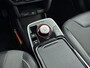 Kia Niro EV e-Niro DynamicLine 64 kWh | SoH 95% | Warmtepomp | Stoel + stuurverwarming | Navigatie | Camera |