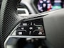 Audi Q4 e-tron 35 S edition 55 kWh Audi Q4 e-tron 35 S edition 52 kWh | Automaat | S-line exterieur | S-line interieur | Panoramadak | Schuifdak | LED Matrix | Navigatie | Sonos Premium Sound | Virtual cockpit | Climate control | Parkeersensoren | Camera | Privacy glass | Lichtmetalen velgen |