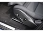 Volvo XC60 T6 Plug-in hybrid AWD Ultra Dark | Luchtvering | Trekhaak | Panoramadak | 360 graden camera | Head up display | Verwarmbare voorstoelen stuurwiel en achterbank | Adaptieve cruise control |