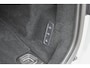 Volvo XC60 T6 Plug-in hybrid AWD Ultra Dark | Luchtvering | Trekhaak | Panoramadak | 360 graden camera | Head up display | Verwarmbare voorstoelen stuurwiel en achterbank | Adaptieve cruise control |