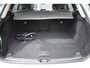 Volvo XC60 T6 Plug-in hybrid AWD Ultra Dark | Luchtvering | Trekhaak | Panoramadak | 360 graden camera | Head up display | Verwarmbare voorstoelen stuurwiel en achterbank | Adaptieve cruise control |