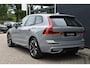 Volvo XC60 T6 Plug-in hybrid AWD Ultra Dark | Luchtvering | Trekhaak | Panoramadak | 360 graden camera | Head up display | Verwarmbare voorstoelen stuurwiel en achterbank | Adaptieve cruise control |