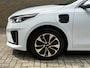 Kia Ceed Sportswagon 1.6 GDI PHEV DynamicPlusLine | Trekhaak afneembaar | Camera | Half lederen bekleding | Navigatie | Adaptieve cruise | Stoel&stuurverwarming | Apple CarPlay | Keyless | LED | DAB | Volledig dealeronderhouden