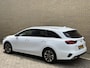 Kia Ceed Sportswagon 1.6 GDI PHEV DynamicPlusLine | Trekhaak afneembaar | Camera | Half lederen bekleding | Navigatie | Adaptieve cruise | Stoel&stuurverwarming | Apple CarPlay | Keyless | LED | DAB | Volledig dealeronderhouden
