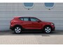 Volvo XC40 T2 Momentum Business | Apple carplay/Android auto | Adaptieve cruise control | Performance audio | Verwarmbare voorruit | Keyless