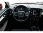 Volvo XC40 T2 Momentum Business | Apple carplay/Android auto | Adaptieve cruise control | Performance audio | Verwarmbare voorruit | Keyless
