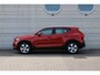 Volvo XC40 T2 Momentum Business | Apple carplay/Android auto | Adaptieve cruise control | Performance audio | Verwarmbare voorruit | Keyless