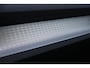 Volvo XC40 T2 Business Pro | Adaptieve cruise control | Keyless | Apple carplay & Android auto | 18 inch Lichtmetalen velgen | Binnen/buitenspiegel automatisch dimmend | Bots herkenning en activatie | Elektrisch bedienbare achterklep met sensorsturing | Keyless entry | navigatiesysteem full map + hard disk