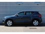 Volvo XC40 T2 Business Pro | Adaptieve cruise control | Keyless | Apple carplay & Android auto | 18 inch Lichtmetalen velgen | Binnen/buitenspiegel automatisch dimmend | Bots herkenning en activatie | Elektrisch bedienbare achterklep met sensorsturing | Keyless entry | navigatiesysteem full map + hard disk