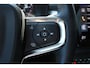 Volvo XC40 T2 Business Pro | Adaptieve cruise control | Keyless | Apple carplay & Android auto | 18 inch Lichtmetalen velgen | Binnen/buitenspiegel automatisch dimmend | Bots herkenning en activatie | Elektrisch bedienbare achterklep met sensorsturing | Keyless entry | navigatiesysteem full map + hard disk