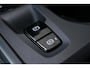 Volvo XC40 T2 Business Pro | Adaptieve cruise control | Keyless | Apple carplay & Android auto | 18 inch Lichtmetalen velgen | Binnen/buitenspiegel automatisch dimmend | Bots herkenning en activatie | Elektrisch bedienbare achterklep met sensorsturing | Keyless entry | navigatiesysteem full map + hard disk