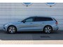 Volvo V60 T8 Plug-in hybrid AWD Plus Perform. Ed. Dark | Elektrisch glazen panorama-dag | Adaptive Cruise Control & Pilot Assist | Elektrisch verstelbare bestuurders- en passagiersstoel met geheugen | Verwarmbare voorstoelen | Verwarmbaar stuurwiel | Premium Audio by Bowers & Wilkins | Achterbank verwarmd | Google services | Apple Carplay & Android Auto | 360 graden camera | Parkeersensoren voor en achter | Keyless entry & start | Extra getint glas |