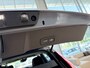 Volvo XC40 1.5 T5 Ultra Dark | Camera | Elektrische Achterklep | Stuurverwarming | Voor en Achter Stoelverwarming | All Season banden | Draadloos oplader | Elektrische Voorstoelen Met Geheugen | Bliss |