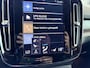Volvo XC40 1.5 T5 Ultra Dark | Camera | Elektrische Achterklep | Stuurverwarming | Voor en Achter Stoelverwarming | All Season banden | Draadloos oplader | Elektrische Voorstoelen Met Geheugen | Bliss |