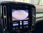 Volvo XC40 1.5 T5 Ultra Dark | Camera | Elektrische Achterklep | Stuurverwarming | Voor en Achter Stoelverwarming | All Season banden | Draadloos oplader | Elektrische Voorstoelen Met Geheugen | Bliss |