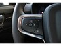 Volvo XC40 2.0 B4 Plus Dark | Extra getint glas | Achteruitrijcamera | Apple Carplay & Android Auto | Bluetooth telefoonvoorbereiding | Bots herkenning en activatie | Cruise control adaptief met Stop&Go en stuurhulp | Draadloze telefoonlader | Elektrisch verstelb. bestuurdersstoel met geheugen | Hill hold functie | Rijstrooksensor met correctie