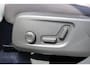 Volvo XC40 2.0 B4 Plus Dark | Extra getint glas | Achteruitrijcamera | Apple Carplay & Android Auto | Bluetooth telefoonvoorbereiding | Bots herkenning en activatie | Cruise control adaptief met Stop&Go en stuurhulp | Draadloze telefoonlader | Elektrisch verstelb. bestuurdersstoel met geheugen | Hill hold functie | Rijstrooksensor met correctie