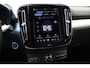 Volvo XC40 2.0 B4 Plus Dark | Extra getint glas | Achteruitrijcamera | Apple Carplay & Android Auto | Bluetooth telefoonvoorbereiding | Bots herkenning en activatie | Cruise control adaptief met Stop&Go en stuurhulp | Draadloze telefoonlader | Elektrisch verstelb. bestuurdersstoel met geheugen | Hill hold functie | Rijstrooksensor met correctie