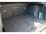 Volvo XC40 2.0 B4 Plus Dark | Extra getint glas | Achteruitrijcamera | Apple Carplay & Android Auto | Bluetooth telefoonvoorbereiding | Bots herkenning en activatie | Cruise control adaptief met Stop&Go en stuurhulp | Draadloze telefoonlader | Elektrisch verstelb. bestuurdersstoel met geheugen | Hill hold functie | Rijstrooksensor met correctie