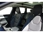 Volvo V90 T8 Plug-in hybrid AWD Ultra Dark | Trekhaak | Panoramadak | Head up display | 360 graden camera | Premium audio by Harman Kardon | Adaptieve cruise control | Verwarmbare voorstoelen stuurwiel en achterbank |