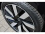 Volvo V90 T8 Plug-in hybrid AWD Ultra Dark | Trekhaak | Panoramadak | Head up display | 360 graden camera | Premium audio by Harman Kardon | Adaptieve cruise control | Verwarmbare voorstoelen stuurwiel en achterbank |