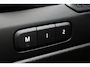 Volvo XC40 B4 Plus Dark | Trekhaak elektrisch uitklapbaar | Verwarmbare voorstoelen en stuurwiel | Premium audio by Harman Kardon | Adaptieve cruise control | Apple Carplay & Android Auto | Bots herkenning en activatie | Elektrisch verstelbare bestuurdersstoel met geheugen | Navigatiesysteem full map |