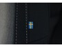 Volvo XC40 B4 Plus Dark | Trekhaak elektrisch uitklapbaar | Verwarmbare voorstoelen en stuurwiel | Premium audio by Harman Kardon | Adaptieve cruise control | Apple Carplay & Android Auto | Bots herkenning en activatie | Elektrisch verstelbare bestuurdersstoel met geheugen | Navigatiesysteem full map |