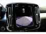 Volvo XC40 B4 Plus Dark | Trekhaak elektrisch uitklapbaar | Verwarmbare voorstoelen en stuurwiel | Premium audio by Harman Kardon | Adaptieve cruise control | Apple Carplay & Android Auto | Bots herkenning en activatie | Elektrisch verstelbare bestuurdersstoel met geheugen | Navigatiesysteem full map |
