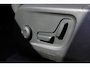 Volvo XC40 B4 Plus Dark | Trekhaak elektrisch uitklapbaar | Verwarmbare voorstoelen en stuurwiel | Premium audio by Harman Kardon | Adaptieve cruise control | Apple Carplay & Android Auto | Bots herkenning en activatie | Elektrisch verstelbare bestuurdersstoel met geheugen | Navigatiesysteem full map |