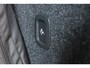 Volvo XC40 B4 Plus Dark | Trekhaak elektrisch uitklapbaar | Verwarmbare voorstoelen en stuurwiel | Premium audio by Harman Kardon | Adaptieve cruise control | Apple Carplay & Android Auto | Bots herkenning en activatie | Elektrisch verstelbare bestuurdersstoel met geheugen | Navigatiesysteem full map |