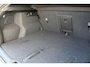 Volvo XC40 B4 Plus Dark | Trekhaak elektrisch uitklapbaar | Verwarmbare voorstoelen en stuurwiel | Premium audio by Harman Kardon | Adaptieve cruise control | Apple Carplay & Android Auto | Bots herkenning en activatie | Elektrisch verstelbare bestuurdersstoel met geheugen | Navigatiesysteem full map |