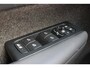 Volvo XC40 B4 Plus Dark | Trekhaak elektrisch uitklapbaar | Verwarmbare voorstoelen en stuurwiel | Premium audio by Harman Kardon | Adaptieve cruise control | Apple Carplay & Android Auto | Bots herkenning en activatie | Elektrisch verstelbare bestuurdersstoel met geheugen | Navigatiesysteem full map |