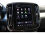 Volvo XC40 B4 Plus Dark | Trekhaak elektrisch uitklapbaar | Verwarmbare voorstoelen en stuurwiel | Premium audio by Harman Kardon | Adaptieve cruise control | Apple Carplay & Android Auto | Bots herkenning en activatie | Elektrisch verstelbare bestuurdersstoel met geheugen | Navigatiesysteem full map |