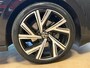 Volkswagen Golf 1.5 eTSI DSG PANO MASSAGE CAMERA VIRTUAL COCKPIT SFEERVERLICHTING STOELVERWARMING NAVIGATIE CRUISE