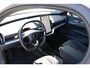 Volvo EX30 P3 Plus Europa 51 kWh | Elektrisch verstelbare voorstoelen | Stuurwiel & voorstoelen verwarmbaar | Adaptive Cruise Control & Pilot Assist | Rijstrookdetectie met correctie | Keyless entry & start | Warmtepomp | Google Services | Apple Carplay & Android Auto | Smartphone Entry | Vehicle-to-load | Parkeersensoren voor en achter | Achteruitrijcamera |