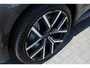 Volvo EX90 Twin Motor Ultra 7p. 106 kWh | Achterbank in delen neerklapbaar | Achterbank verwarmd | achteruitrijcamera | Apple Carplay & Android Auto | Airco separaat achter | Cruise control adaptief met Stop&Go en stuurhulp | Electronic climate controle | Elektrisch verstelbare stoel(en) met geheugen | Panoramadak var. transparantie | Rondomzicht camera | lichtmetalen velgen multi-spaaks 22" | Extra getint glas