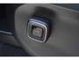 Volvo EX90 Twin Motor Ultra 7p. 106 kWh | Achterbank in delen neerklapbaar | Achterbank verwarmd | achteruitrijcamera | Apple Carplay & Android Auto | Airco separaat achter | Cruise control adaptief met Stop&Go en stuurhulp | Electronic climate controle | Elektrisch verstelbare stoel(en) met geheugen | Panoramadak var. transparantie | Rondomzicht camera | lichtmetalen velgen multi-spaaks 22" | Extra getint glas