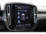 Volvo EC40 Single Motor Extended Range Plus Black Ed. 82 kWh | Elektrisch verstelbare voorstoelen | Bestuurdersstoel met geheugen | Voorstoelen & stuurwiel verwarmbaar | Rondomzichtcamera | Dodehoekdetectie met correctie | Pilot Assist & Adaptive Cruise Control | Google Services | Apple Carplay & Android Auto | Extra getint glas | Elektrisch bedienbare achterklep | Warmtepomp |