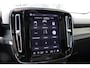 Volvo EC40 Single Motor Extended Range Plus Black Ed. 82 kWh | Elektrisch verstelbare voorstoelen | Bestuurdersstoel met geheugen | Voorstoelen & stuurwiel verwarmbaar | Rondomzichtcamera | Dodehoekdetectie met correctie | Pilot Assist & Adaptive Cruise Control | Google Services | Apple Carplay & Android Auto | Extra getint glas | Elektrisch bedienbare achterklep | Warmtepomp |
