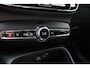 Volvo EC40 Single Motor Extended Range Plus Black Ed. 82 kWh | Elektrisch verstelbare voorstoelen | Bestuurdersstoel met geheugen | Voorstoelen & stuurwiel verwarmbaar | Rondomzichtcamera | Dodehoekdetectie met correctie | Pilot Assist & Adaptive Cruise Control | Google Services | Apple Carplay & Android Auto | Extra getint glas | Elektrisch bedienbare achterklep | Warmtepomp |