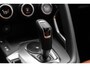 Jaguar E-Pace 2.0 P250 AWD HSE 250 PK Trekhaak Meridian Keyless Camera Leder Memory 21''