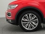 Volkswagen T-Roc 1.5 TSI 150 PK DSG Automaat | LED Plus | Panoramadak | Navigatie | Trekhaak | Elek. Kofferklep | Climate Control |