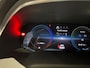 Renault Captur 1.6 E-Tech Plug-in Hybrid 160 PK Business | Metallic wit met zwart dak | Camera achter | Parkeersensoren voor |